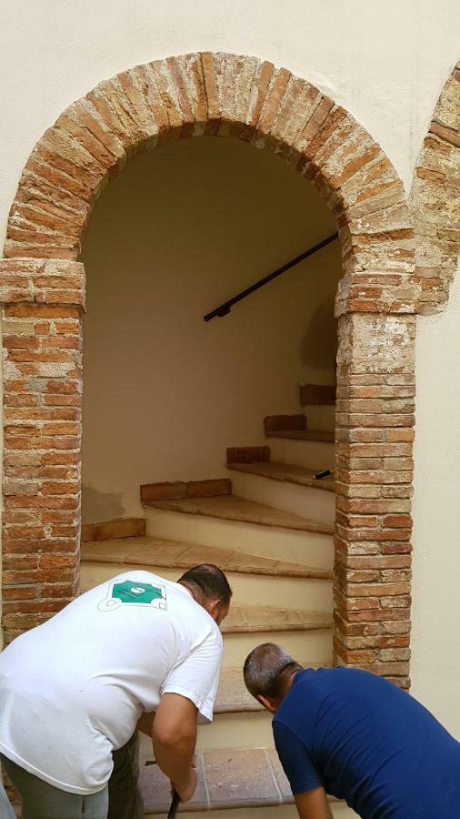 Sotto Il Castello Bed & Breakfast Corigliano Calabro Exterior photo